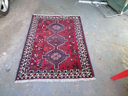 Persian, commercial Shiraz market rug Size is 1.48m x 1.05m