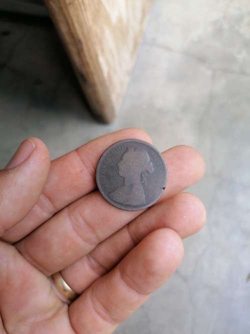 Interesting coin trench?