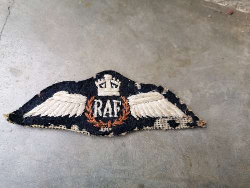 British WW2 Pilots Cloth Badge - RAF Wings -
