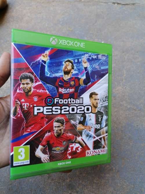 XBOX ONE FOOTBALL PES2020 game. Great condition