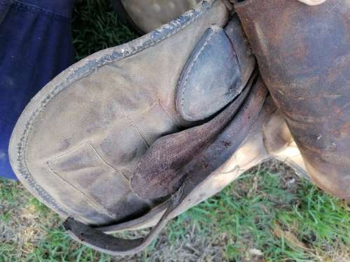 Old horse Sadle ect. We`re told its from ww2. Needs restoration