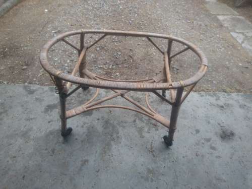 Antique baby basket on stand. Some damage. Collection in Robertson western cape