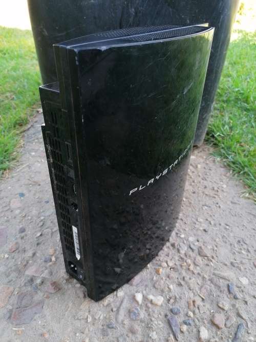 Ps3 console. PLEASE READ DESCRIPTION