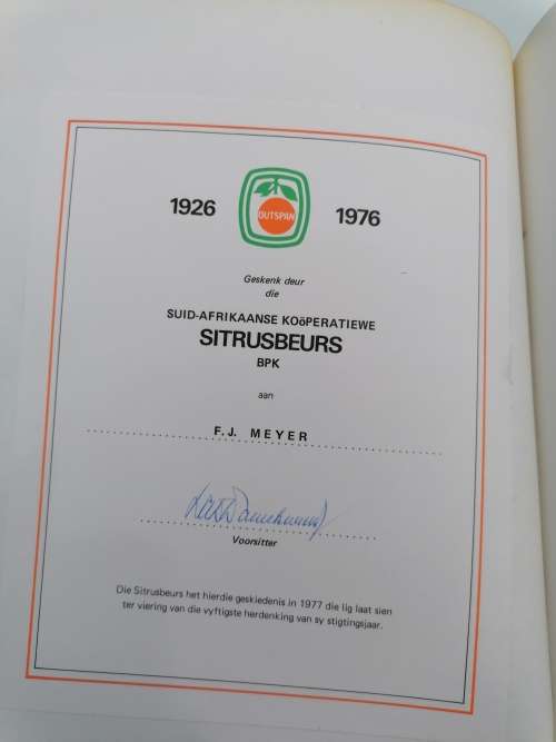 Outspan - Die Goue Oes, Die Geskiedenis van die Suid Afrikaanse Sitrusbedryf deur A.P. Cartwright