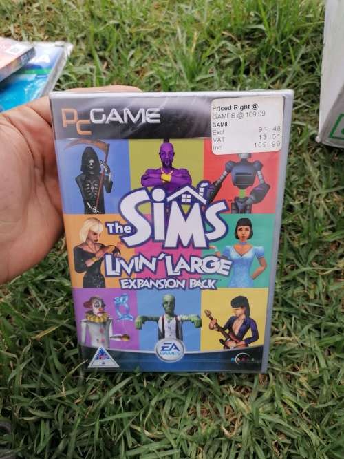 Games the sims Living Large expansion pack brand new and Sealed