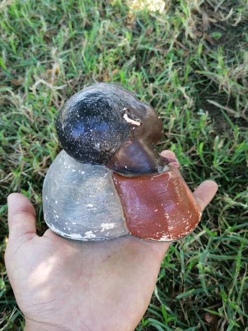 Vintage resin Sculpture needs some love