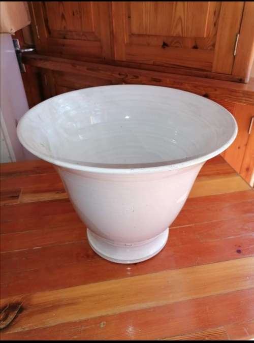 corinne de haas ceramic pot