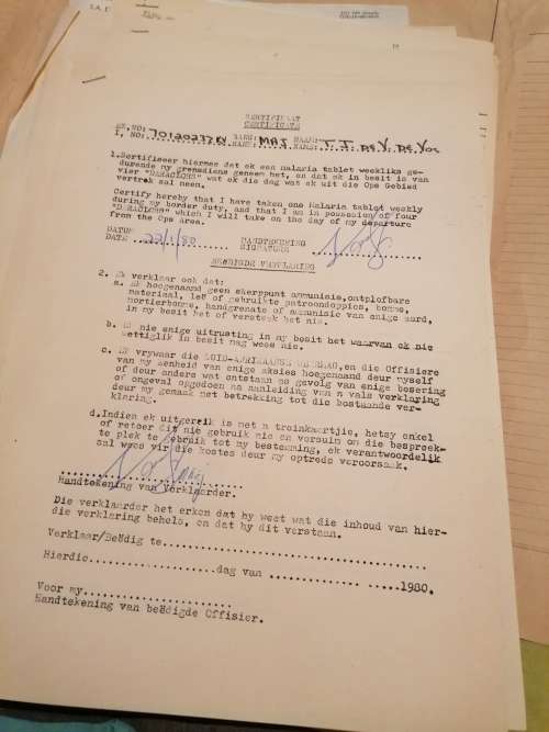 BAIE SKAARS DOKUMENTE VAN OMBALANTO 52 BN GRENSOORLOG.SLUIT GEHEIME DOKUMENTE IN