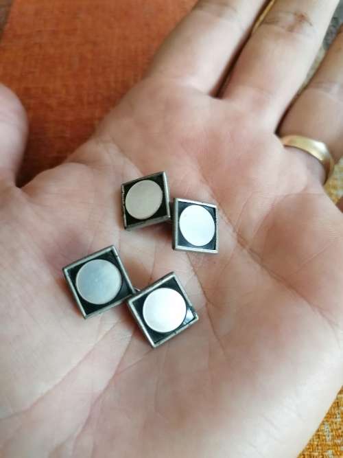 Cufflinks belonged to old springbok HANNES BREWIS