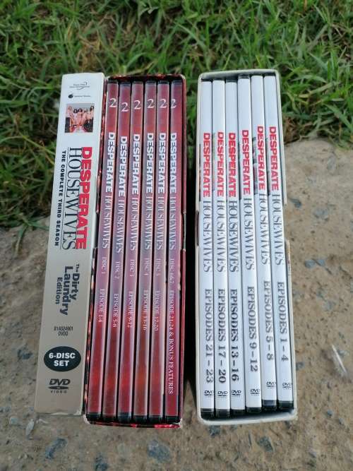 DESPERATE HOUSEWIVES SEASONS JOB LOT