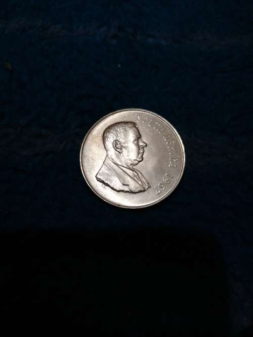 Lovely condition 1967 verwoerd silver one rand coin