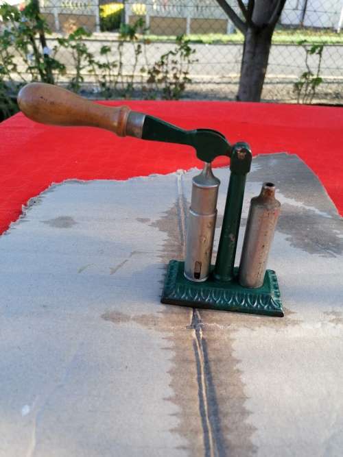 Vintage bullet reloader.sold as found