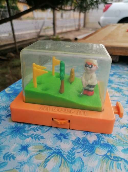 Still working condition 2001 mc Donald`s golf toy