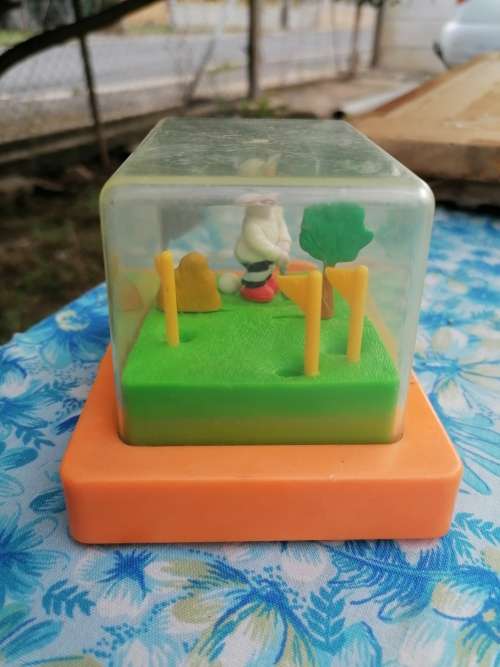 Still working condition 2001 mc Donald`s golf toy