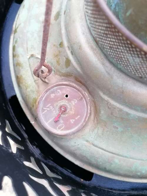 Vintage Valor paraffin heater. Not tested sold as is