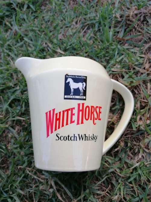 Vintage Whitehorse Scotch Whisky Advertising Jug Wade England