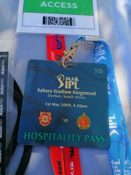 8 ACCREDITATION PASSES - ALL FOR ONE BID