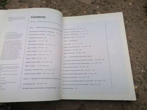 THE RUGBY LEAGUE YEARBOOK 1993-1994