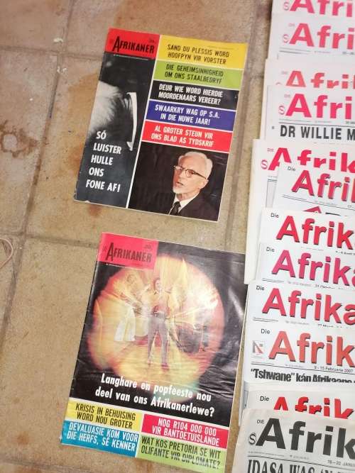 54 DIE AFRIKANER KOERANTE EN 2 1971 DIE AFRIKANER TYDSKRIFTE