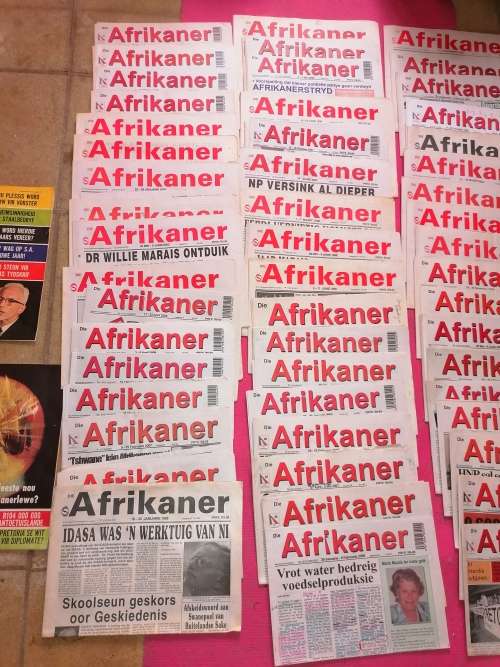 54 DIE AFRIKANER KOERANTE EN 2 1971 DIE AFRIKANER TYDSKRIFTE