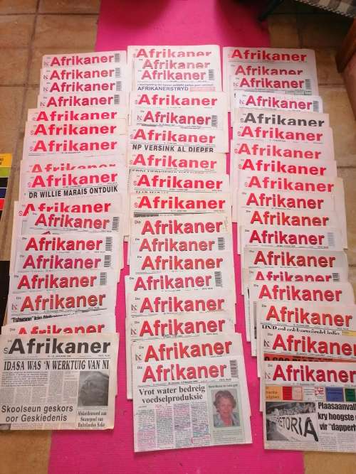 54 DIE AFRIKANER KOERANTE EN 2 1971 DIE AFRIKANER TYDSKRIFTE
