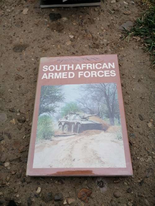 South african armed forces by Helmoed-Romer Heitman 1990 first edition. Great condition