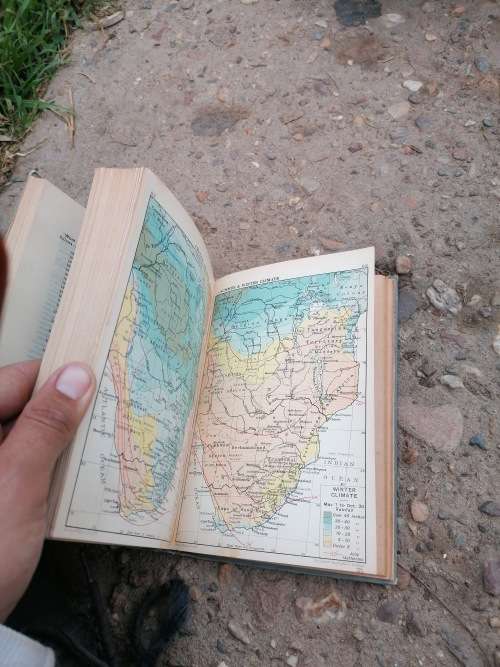 THE SOUTH AND EAST AFRICAN YEAR BOOK AND GUIDE FROM 1932 WITH ATLAS