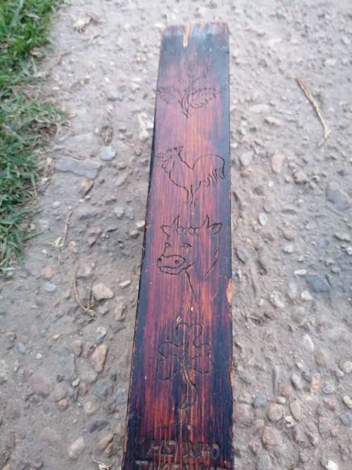 ANGLO-BOER WAR TRENCH ART CARVED BY A QUEENS 9TH ROYAL LANCERMAN HELD AT THE STAATS MODEL SCHOOL