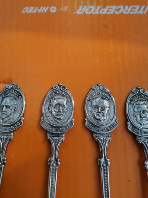 Vintage spoon set of 10 old South African presidents faces, birth date and death dates