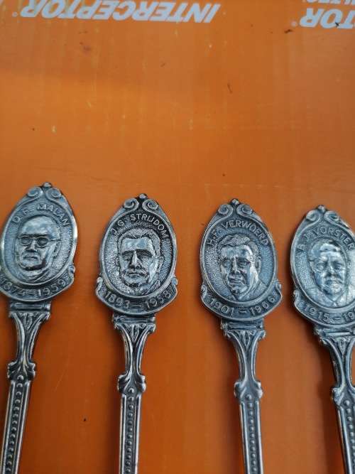 Vintage spoon set of 10 old South African presidents faces, birth date and death dates