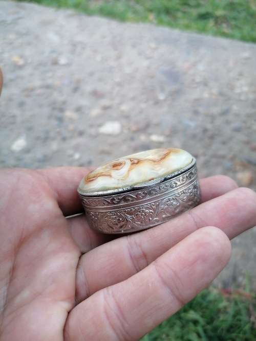 Small vintage pill holder with semi precious stone lid