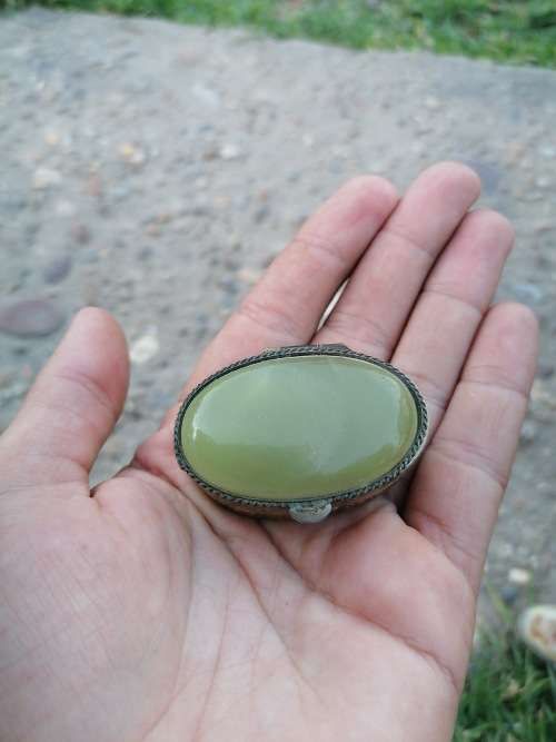 Small vintage pill holder with semi precious stone lid