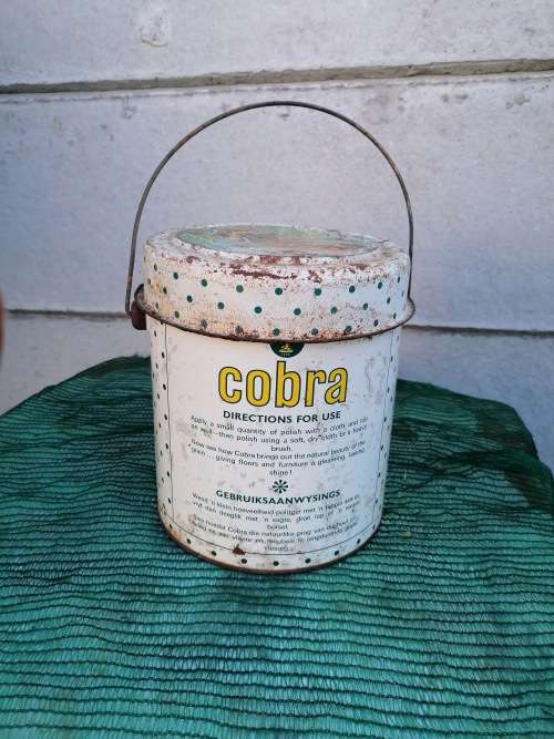 Large Vintage cobra white wax polish tin with some content