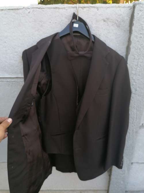 Small to medium sized suite. 4 piece