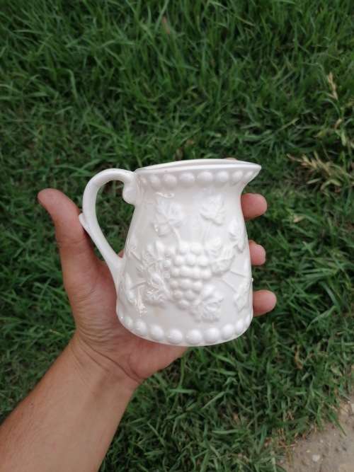 VINTAGE NAPCOWARE CERAMIC MEASURING CUP SET of 4
