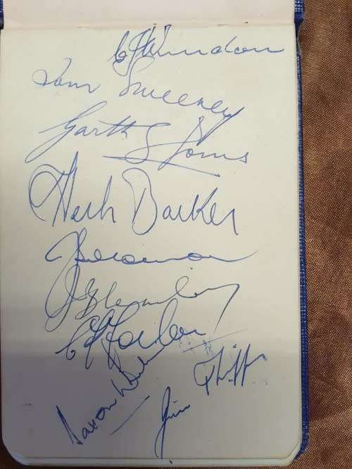 Wow rare find Autographs - Aus (Rugby) 1953 and NZ (Cricket) 1953. 45 Signatures.