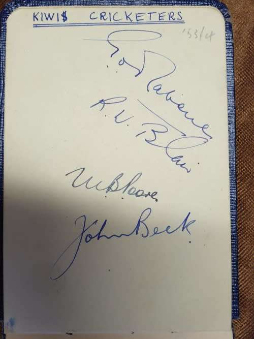 Wow rare find Autographs - Aus (Rugby) 1953 and NZ (Cricket) 1953. 45 Signatures.