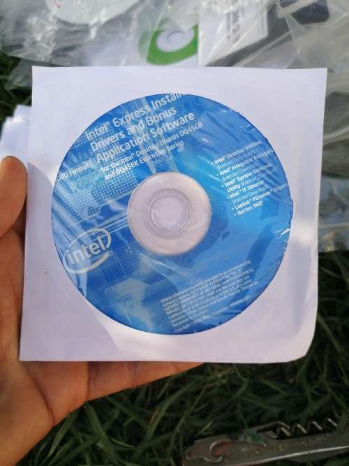 New intel express installer drivers and bonus application software disks DQ45CB