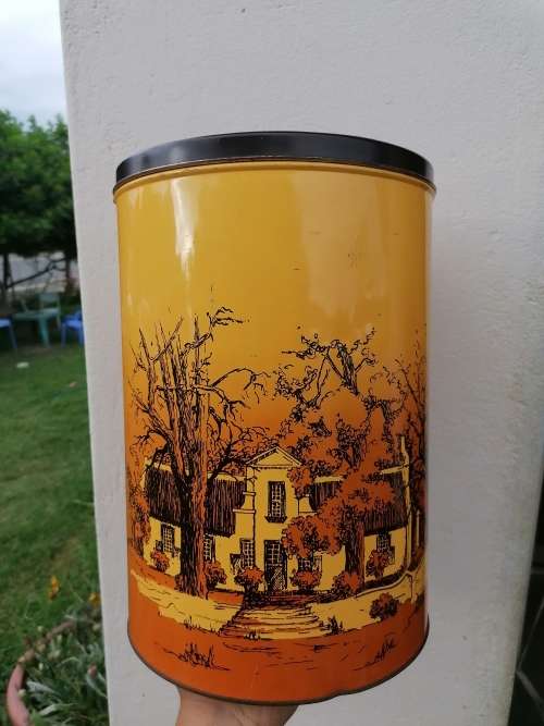 Lovely large vintage tin