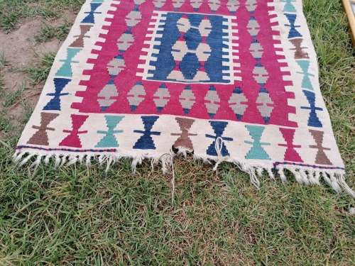 Small kelim carpet. Some damage as per picture