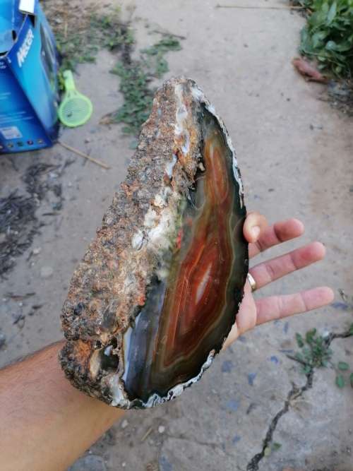 Large agate crystal