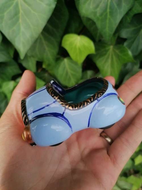 Cute porcelain car