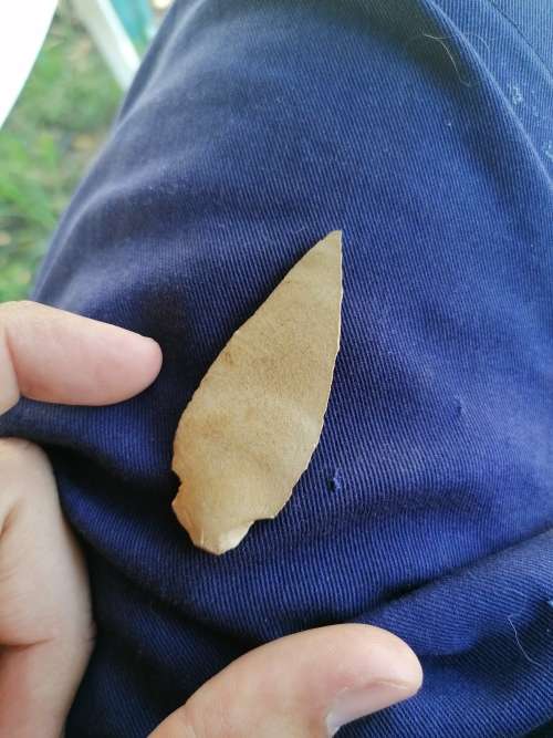Ancient indian arrow head, condition as per picture