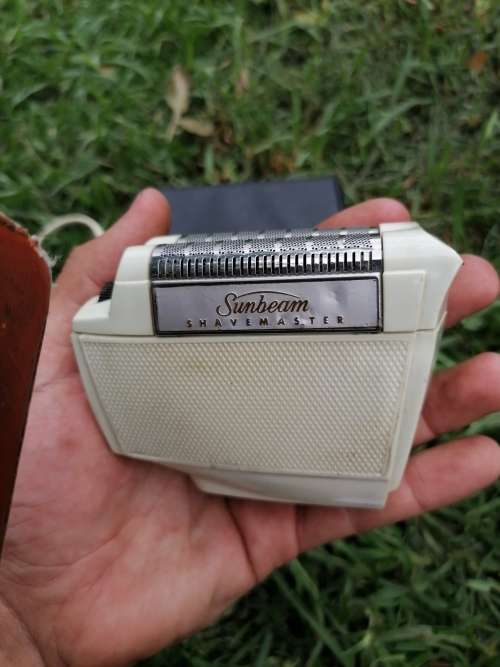 Vintage Sunbeam Model 777 Electric Shaver In Carry Case