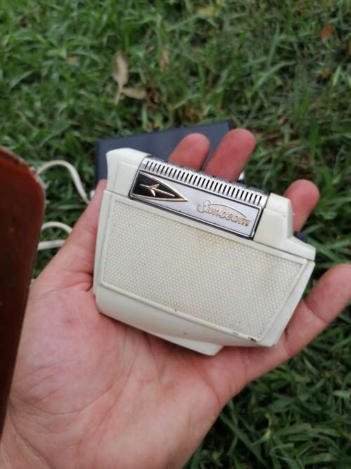 Vintage Sunbeam Model 777 Electric Shaver In Carry Case