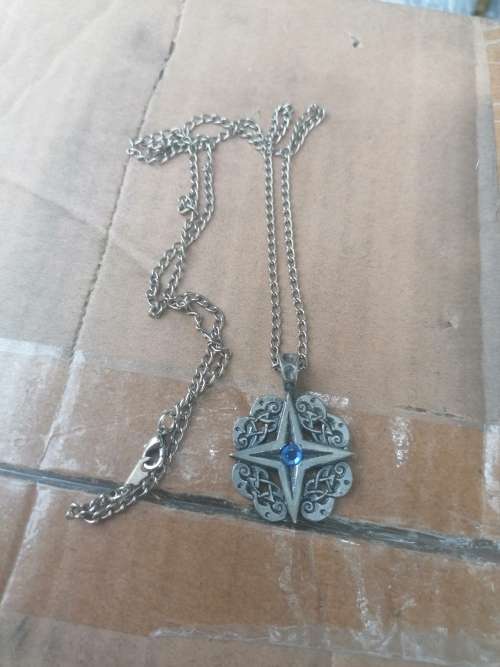 Cool looking star necklace