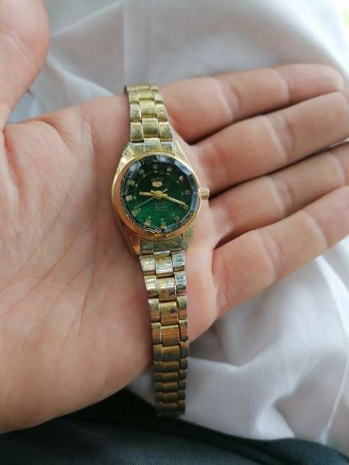 Vintage watche marked AUTO CRYSTAL 23 JEWELS