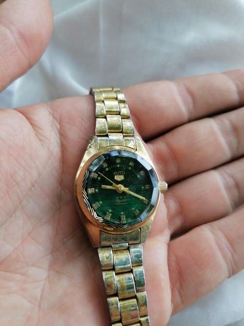 Vintage watche marked AUTO CRYSTAL 23 JEWELS