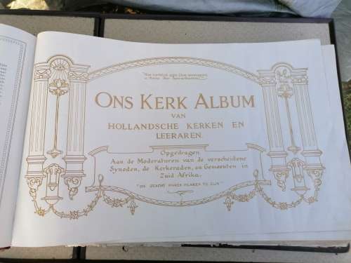 ONS KERK ALBUM van Hollandsche Kerken en Leeraren opgedragen aan de Moderaturen van de verscheidene