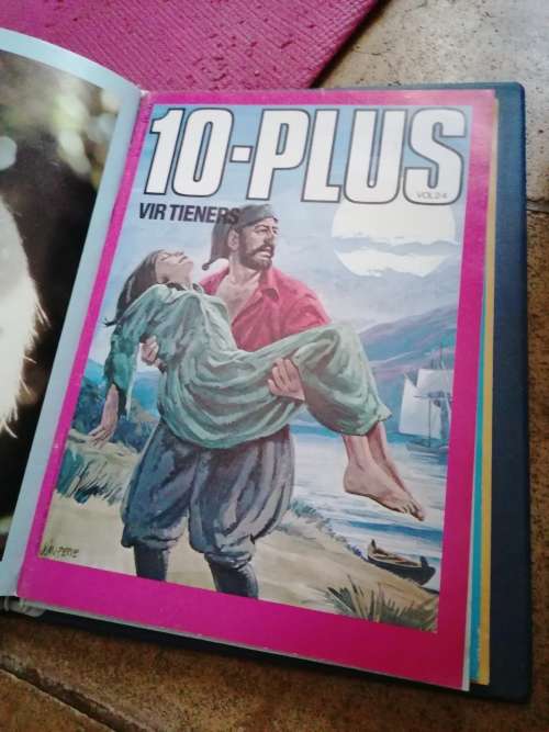 10-PLUS STORIES VIR TIENERS 1980 BOEK REEKS IN FILE.PUIK TOESTAND